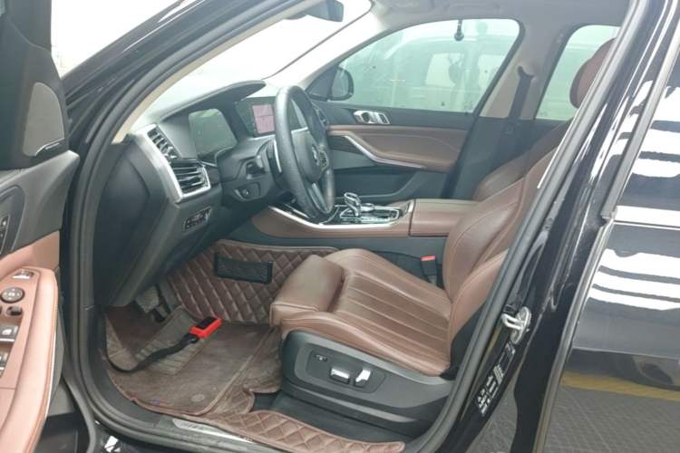 Used BMW X5 2020 xDrive30i M Sport Package Left Front Seat