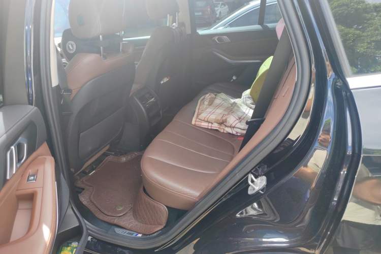 Used BMW X5 2020 xDrive30i M Sport Package Left Rear Seat