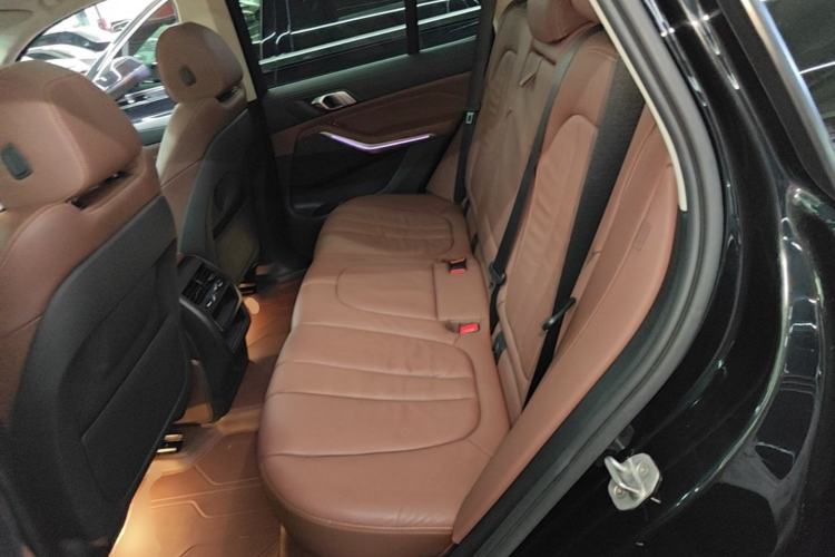 Used BMW X5 2020 xDrive30i M Sport Package Left Rear Seat