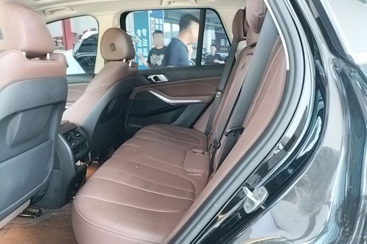 Used BMW X5 2020 xDrive30i M Sport Package Left Rear Seat