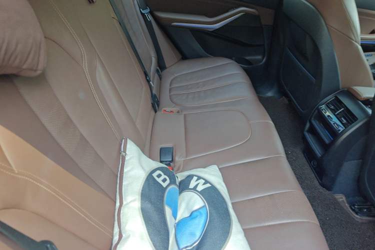 Used BMW X5 2020 xDrive30i M Sport Package Left Rear Seat