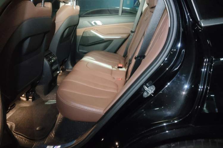 Used BMW X5 2020 xDrive30i M Sport Package Left Rear Seat