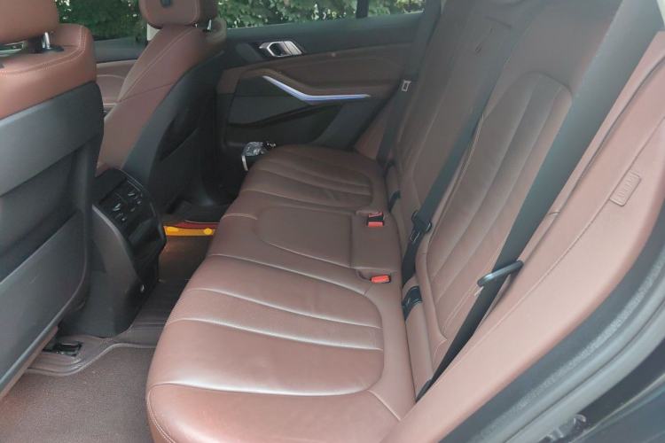 Used BMW X5 2020 xDrive40i M Sport Package Left Rear Seat