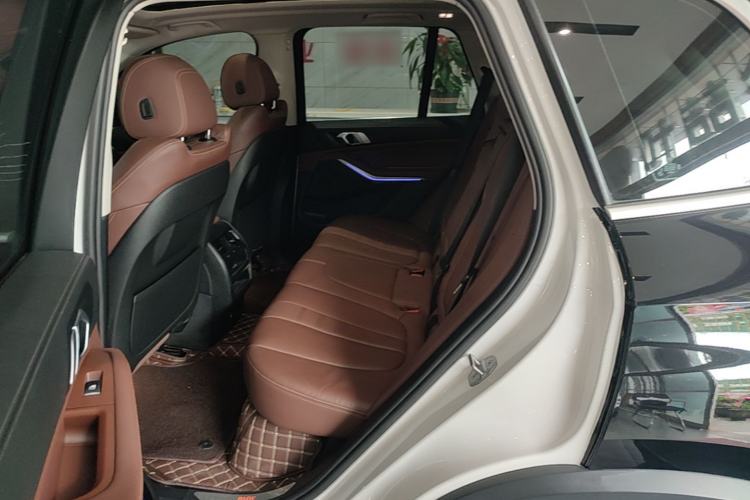 Used BMW X5 2020 xDrive30i X Design Package Left Rear Seat