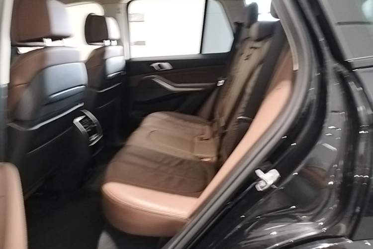 Used BMW X5 2020 xDrive40i Luxury Model with M Sport Package Left Rear Seat