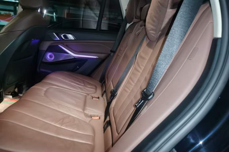 Used BMW X5 2020 xDrive30i M Sport Package Left Rear Seat