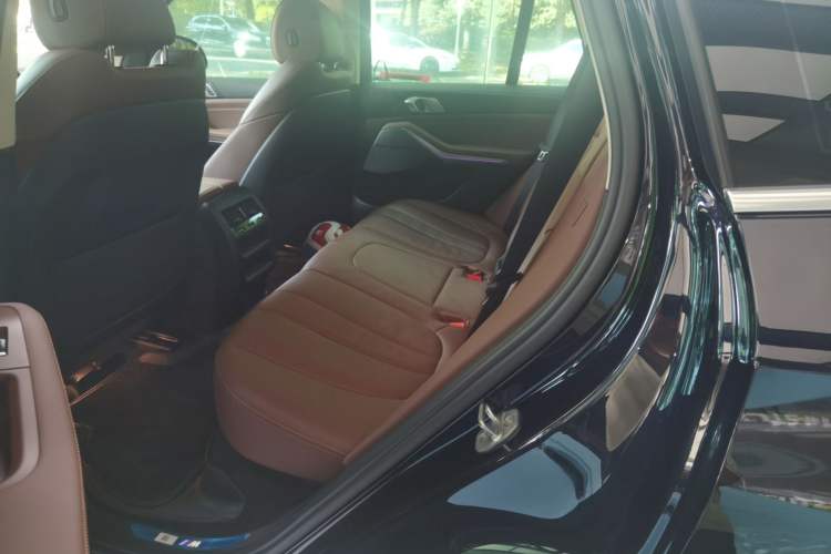 Used BMW X5 2020 xDrive30i M Sport Package Left Rear Seat
