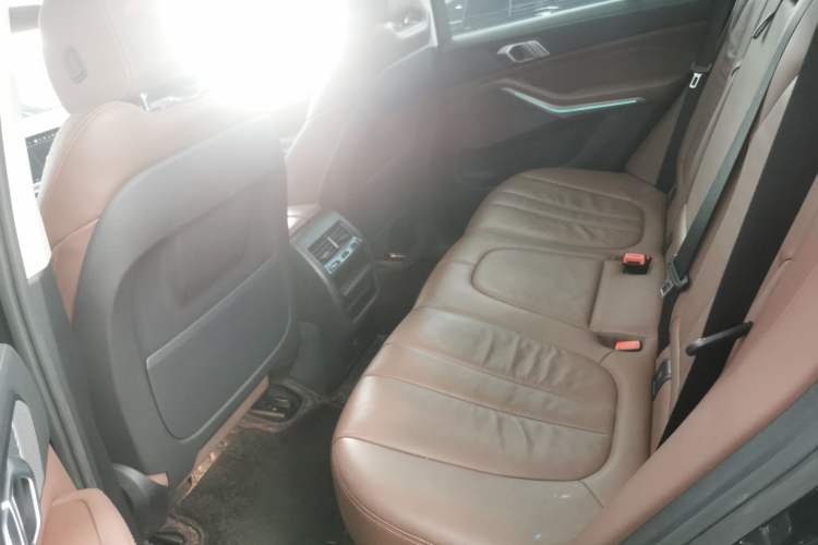 Used BMW X5 2020 xDrive40i M Sport Package Left Rear Seat