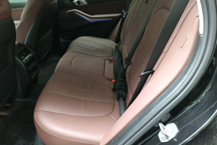 Used BMW X5 2020 xDrive40i M Sport Package Left Rear Seat