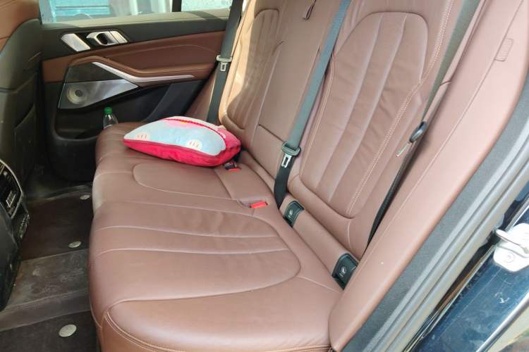 Used BMW X5 2020 xDrive40i Luxury Model with M Sport Package Left Rear Seat
