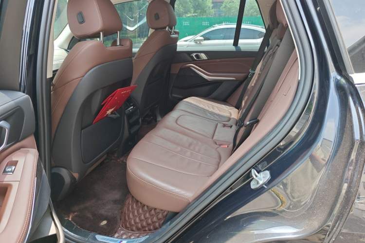 Used BMW X5 2020 xDrive30i M Sport Package Left Rear Seat