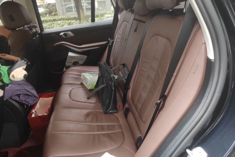 Used BMW X5  Left Rear Seat