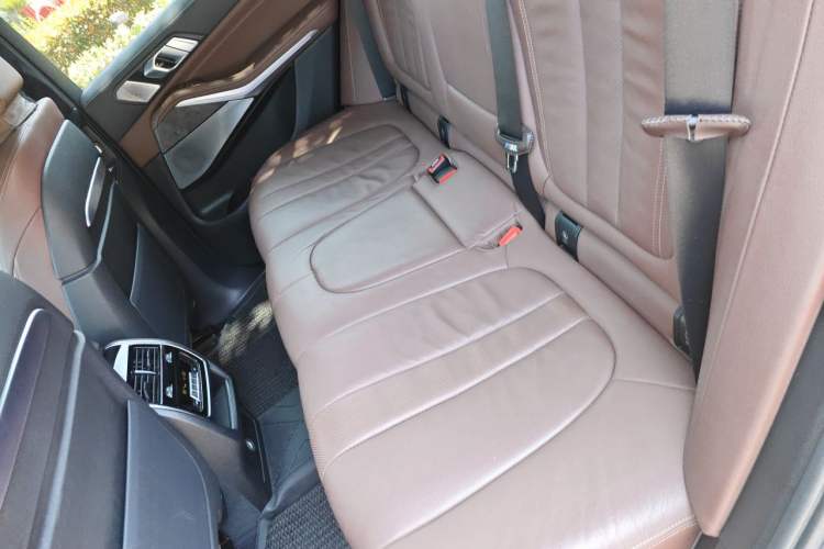 Used BMW X5 2020 xDrive40i Luxury Model with M Sport Package Left Rear Seat