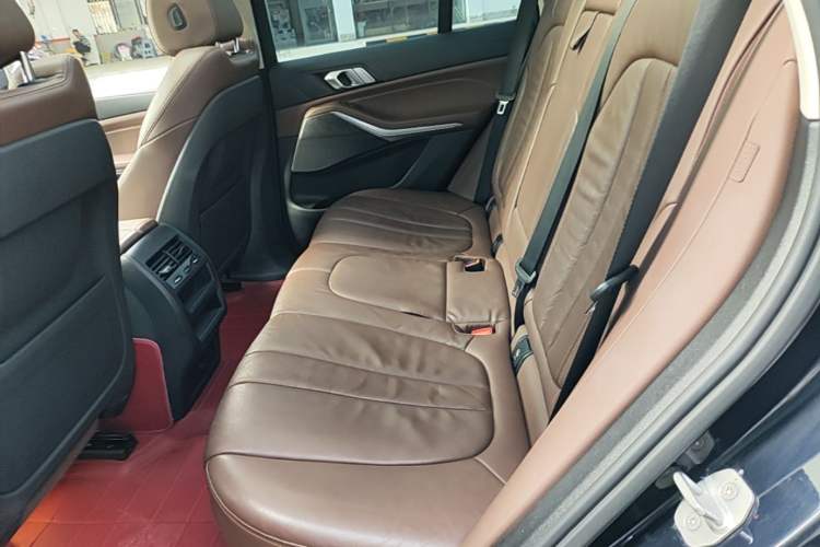 Used BMW X5 2020 xDrive30i M Sport Package Left Rear Seat