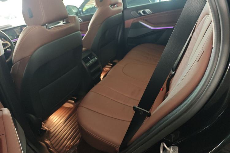 Used BMW X5 2020 xDrive40i M Sport Package Left Rear Seat