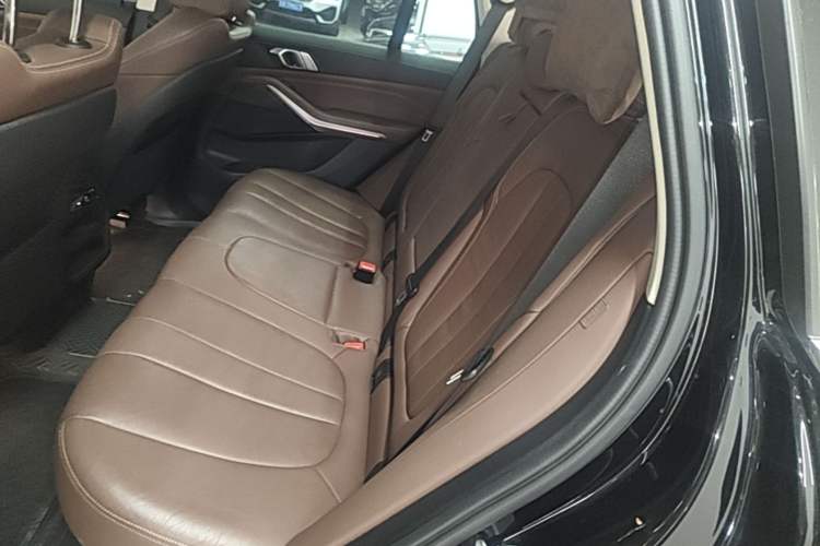 Used BMW X5 2020 xDrive30i M Sport Package Left Rear Seat