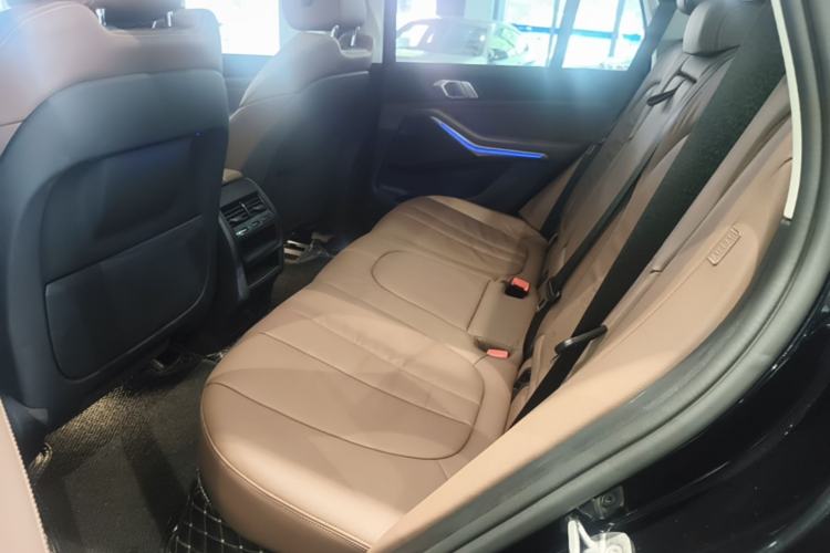 Used BMW X5 2020 xDrive30i M Sport Package Left Rear Seat