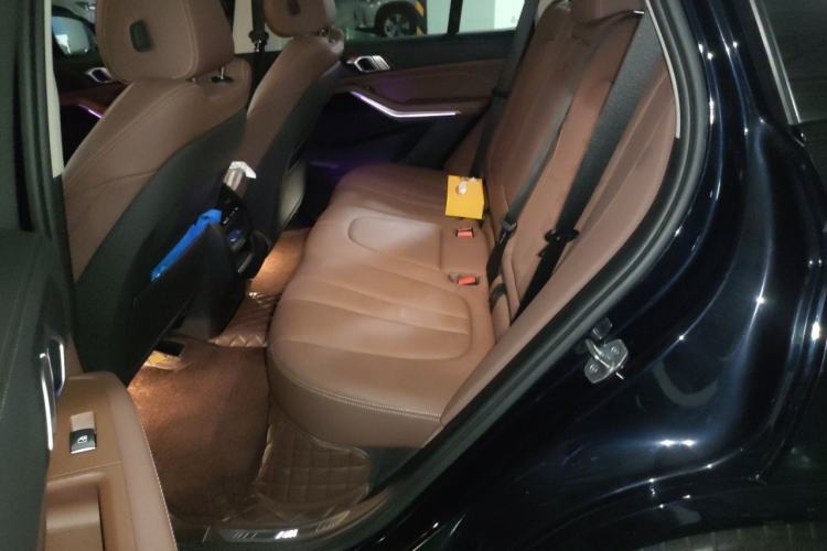 Used BMW X5 2020 xDrive40i M Sport Package Left Rear Seat
