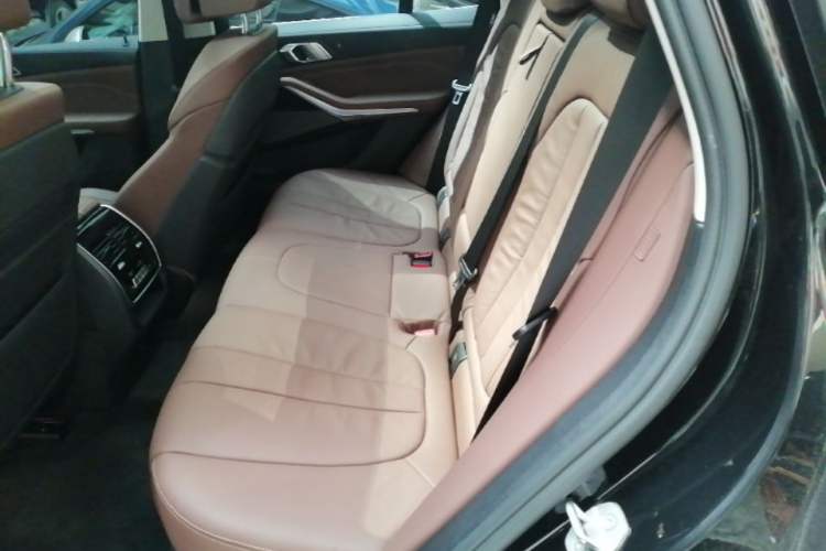 Used BMW X5 2020 xDrive40i Luxury Model with M Sport Package Left Rear Seat