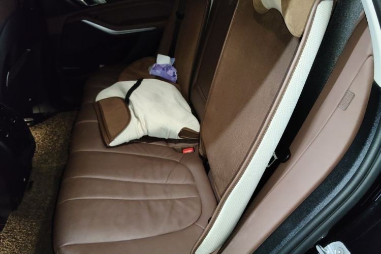 Used BMW X5 2020 xDrive30i M Sport Package Left Rear Seat