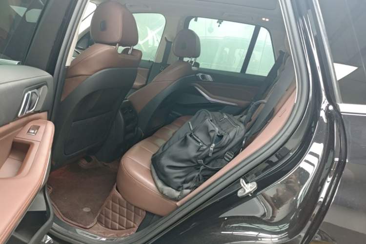 Used BMW X5 2020 xDrive30i M Sport Package Left Rear Seat