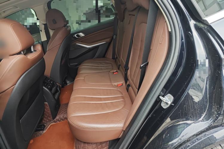 Used BMW X5 2020 xDrive40i M Sport Package Left Rear Seat