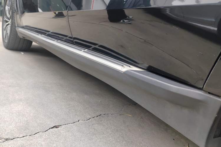 Used BMW X5 2020 xDrive40i M Sport Package Left Side Sill