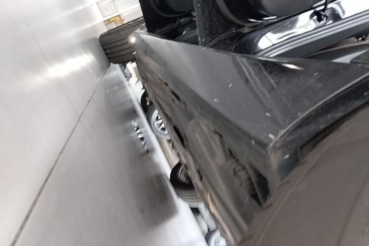 Used BMW X5 2020 xDrive30i M Sport Package Left Side Sill