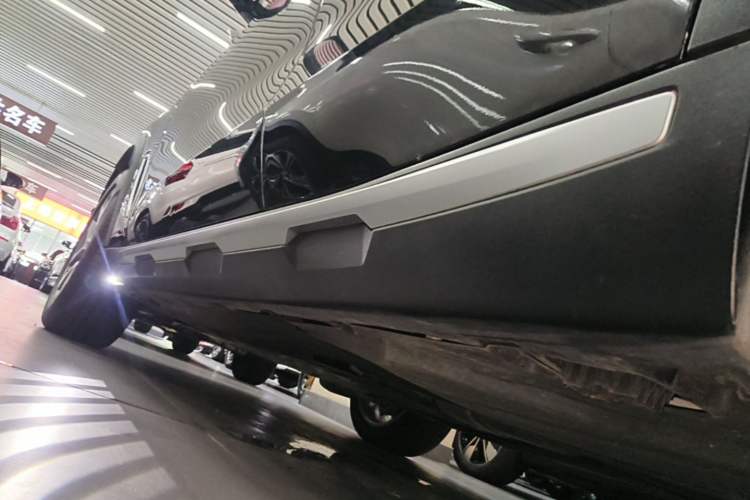 Used BMW X5 2020 xDrive30i X Design Package Left Side Sill