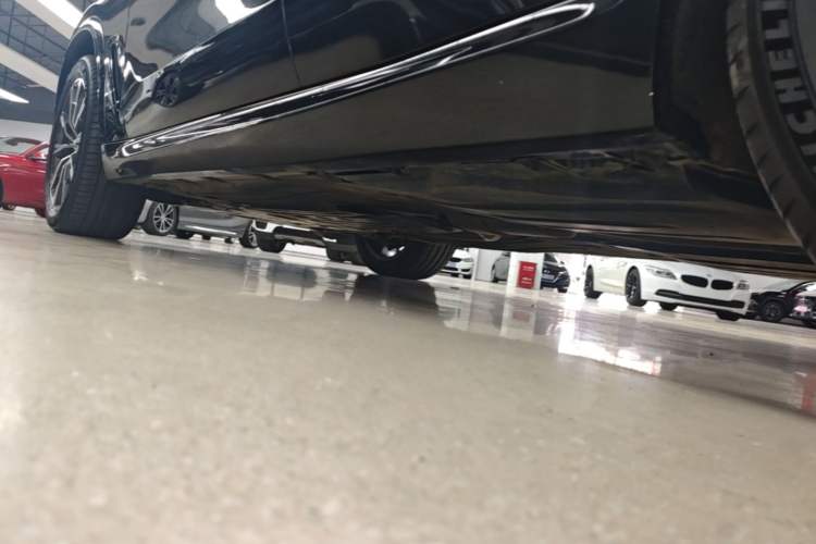 Used BMW X5 2020 xDrive40i M Sport Package Left Side Sill