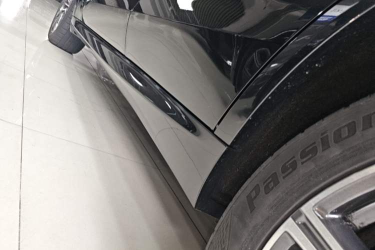 Used BMW X5 2020 xDrive40i M Sport Package Left Side Sill