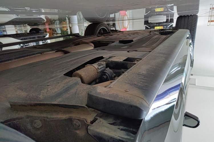 Used BMW X5 2020 xDrive40i M Sport Package Left Side Sill