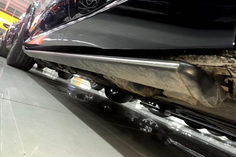 Used BMW X5 2020 xDrive40i M Sport Package Left Side Sill