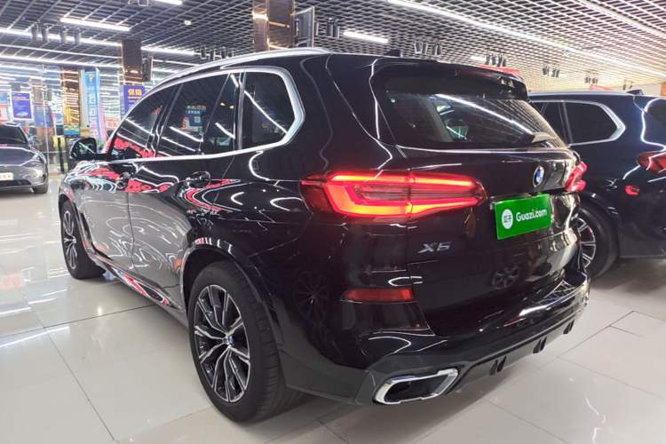 Used BMW X5 2020 xDrive40i M Sport Package Rear Left 45 Deg