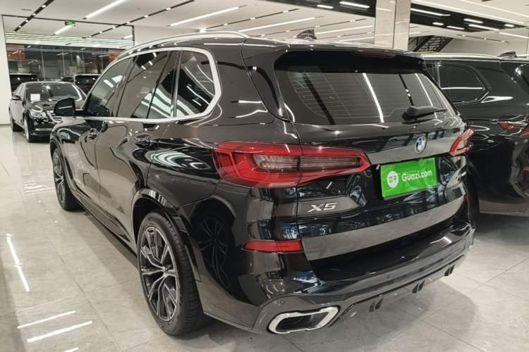 Used BMW X5 2020 xDrive40i M Sport Package Rear Left 45 Deg