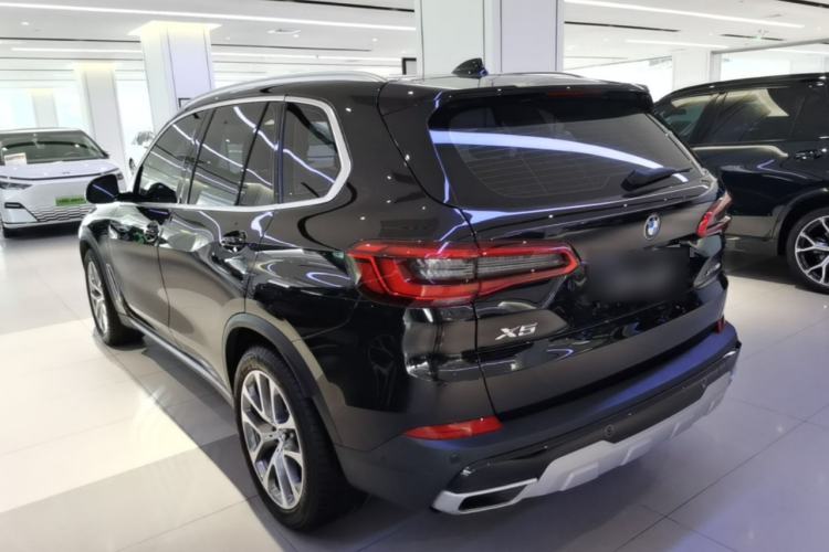 Used BMW X5 2020 xDrive30i X Design Package Rear Left 45 Deg