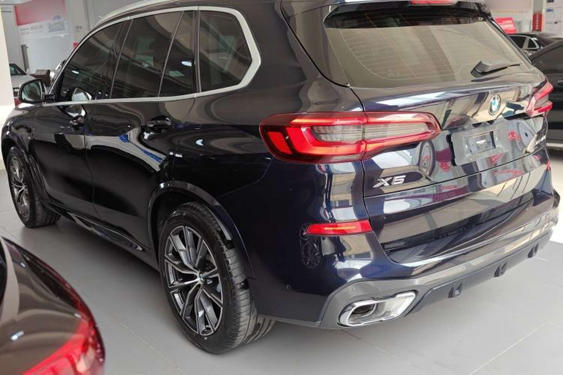 Used BMW X5 2020 xDrive30i M Sport Package Rear Left 45 Deg