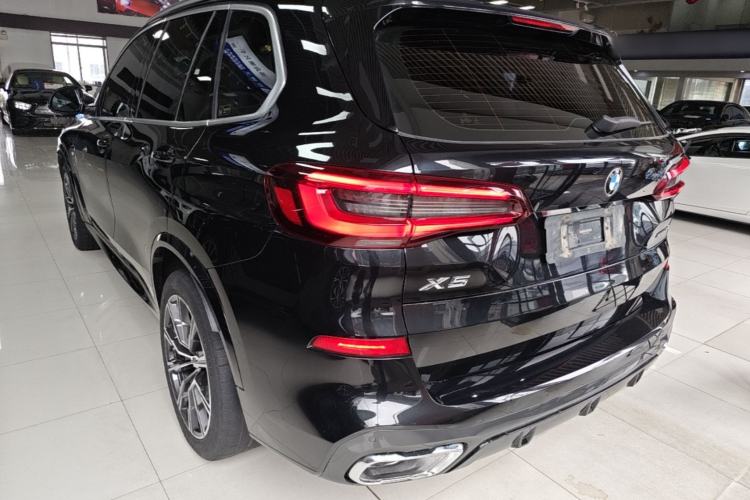 Used BMW X5 2020 xDrive40i M Sport Package Rear Left 45 Deg