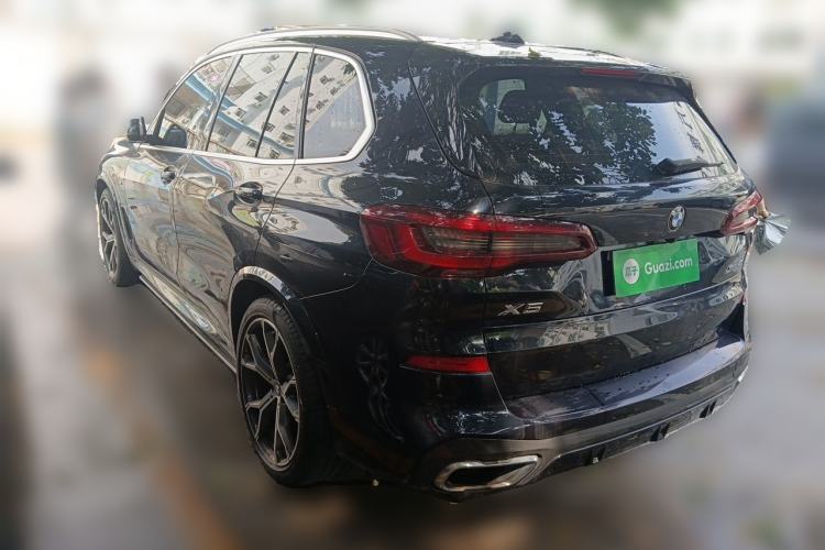 Used BMW X5 2020 xDrive40i Luxury Model with M Sport Package Rear Left 45 Deg