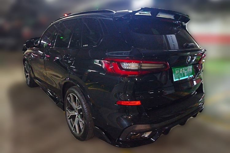 Used BMW X5 2020 xDrive40i Luxury Model with M Sport Package Rear Left 45 Deg