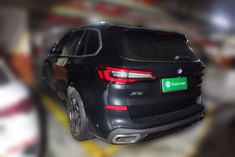 Used BMW X5 2020 xDrive40i Luxury Model with M Sport Package Rear Left 45 Deg