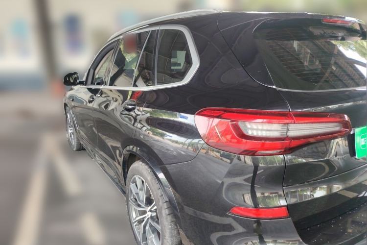 Used BMW X5 2020 xDrive30i M Sport Package Rear Left 45 Deg