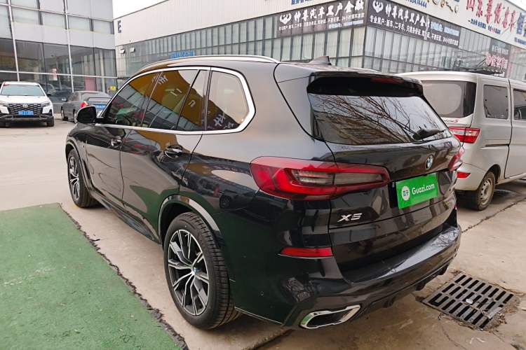 Used BMW X5 2020 xDrive30i M Sport Package Rear Left 45 Deg
