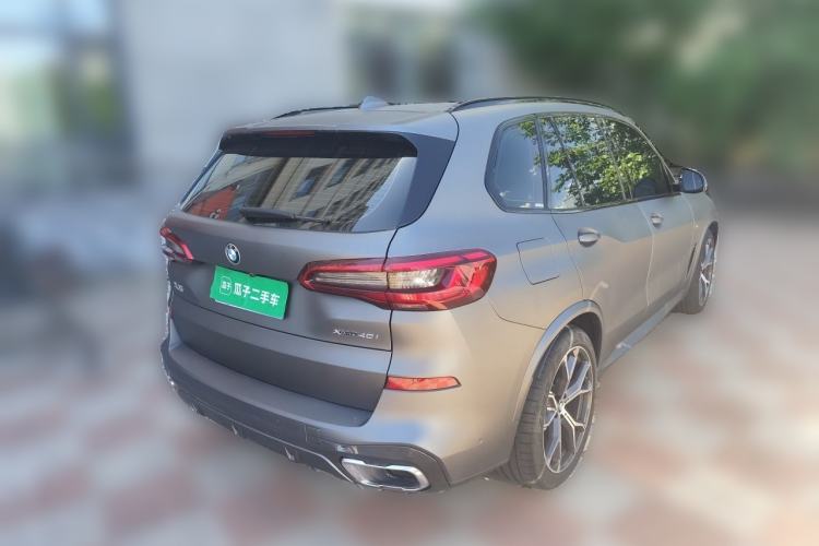 Used BMW X5 2020 xDrive40i Luxury Model with M Sport Package Rear Right 45 Deg