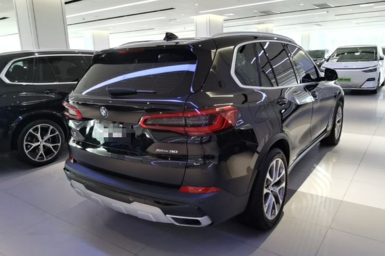 Used BMW X5 2020 xDrive30i X Design Package Rear Right 45 Deg