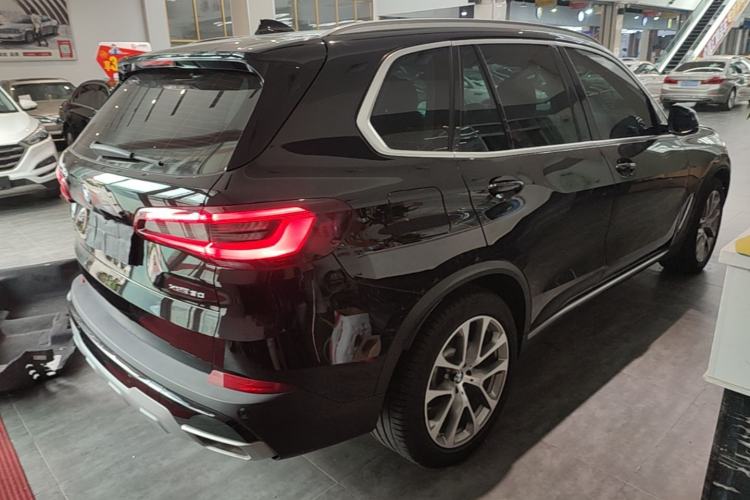 Used BMW X5 2020 xDrive30i X Design Package Rear Right 45 Deg