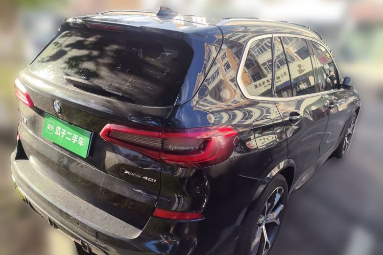 Used BMW X5 2020 xDrive40i Luxury Model with M Sport Package Rear Right 45 Deg
