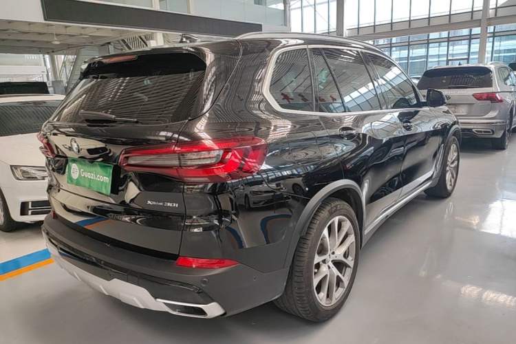 Used BMW X5 2020 xDrive30i X Design Package Rear Right 45 Deg