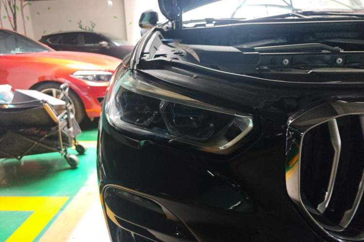 Used BMW X5 2020 xDrive40i M Sport Package Right Front Headlight