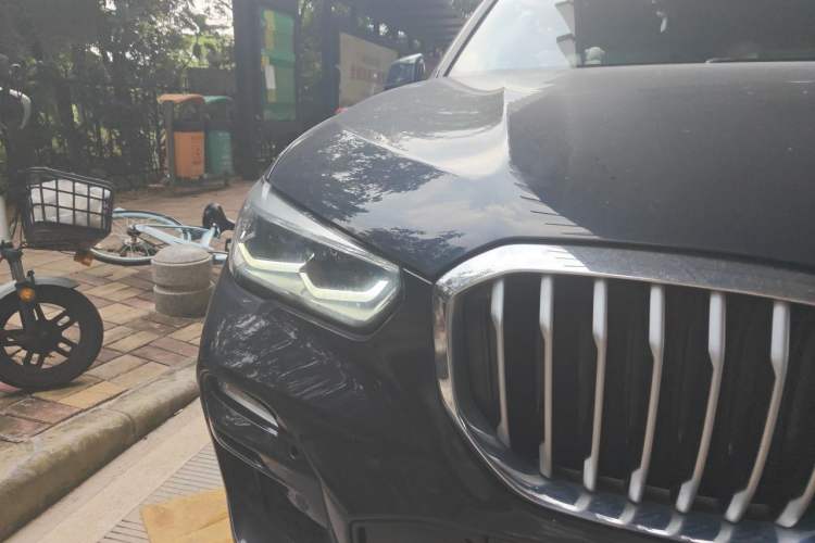 Used BMW X5 2020 xDrive30i M Sport Package Right Front Headlight